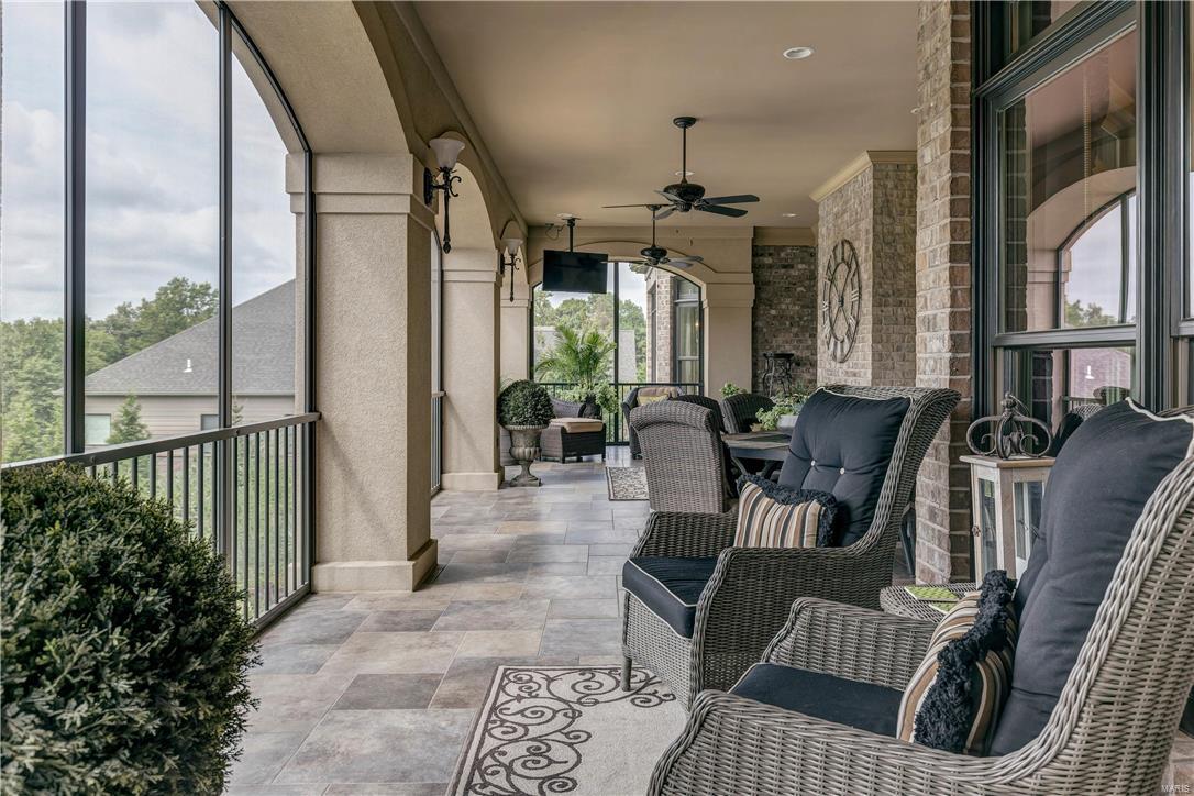 Town & Country Manor - Residential