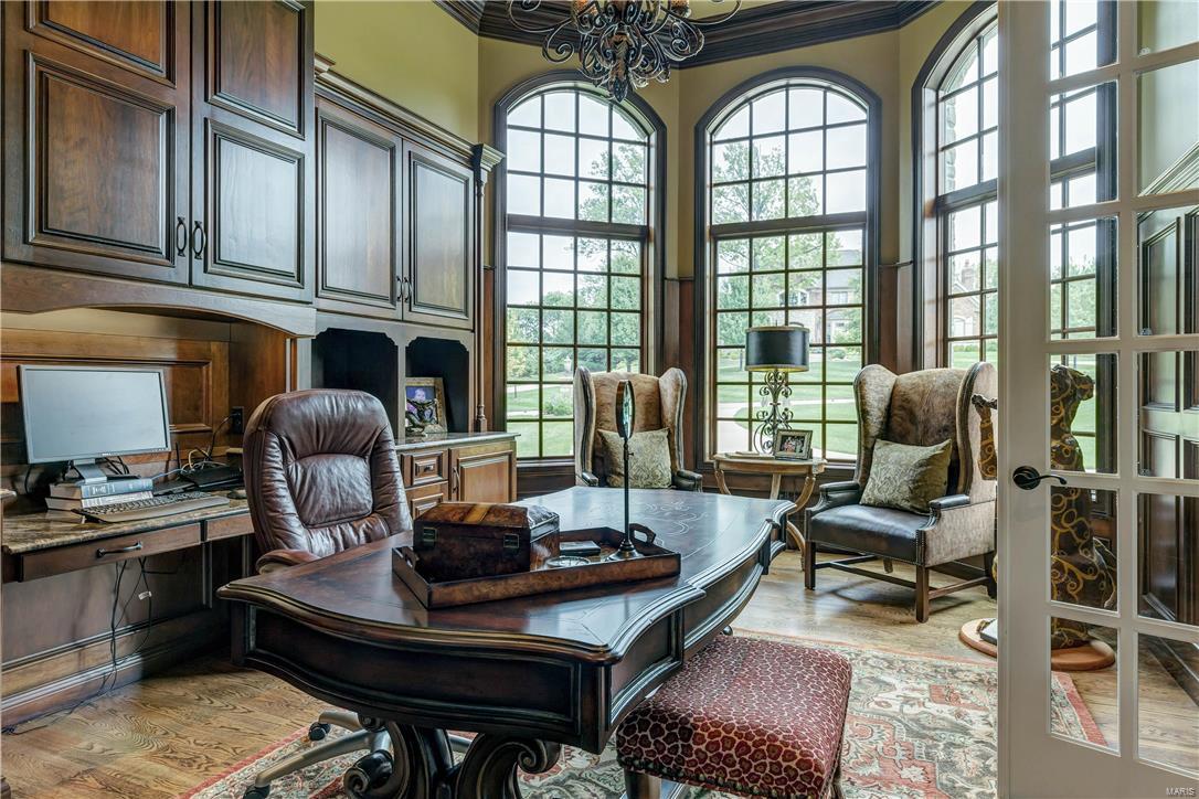 Town & Country Manor - Residential