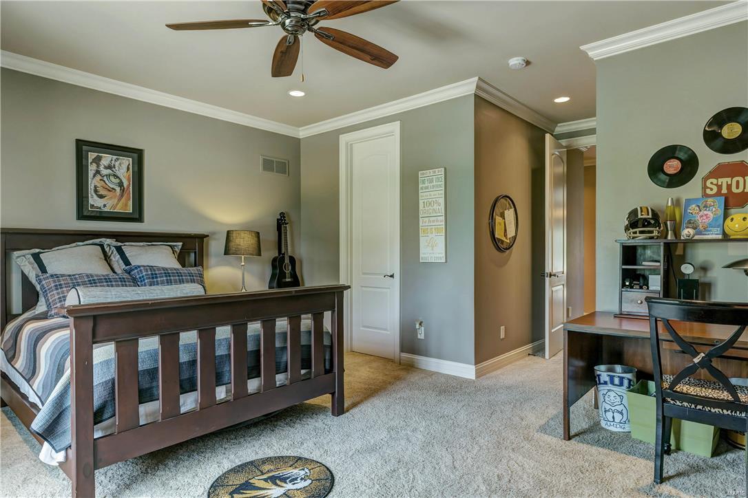 Town & Country Manor - Residential