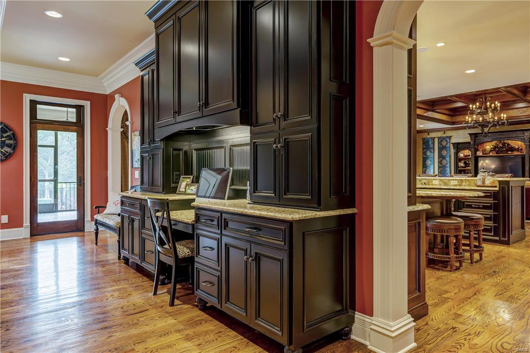 Town & Country Manor - Residential