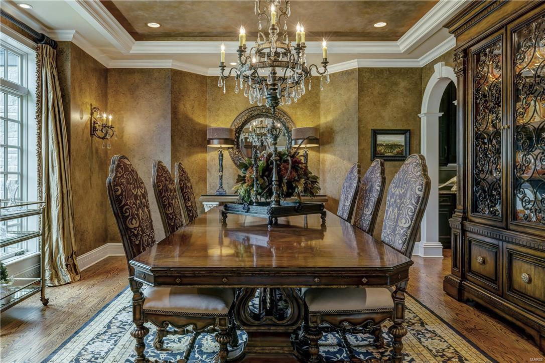 Town & Country Manor - Residential