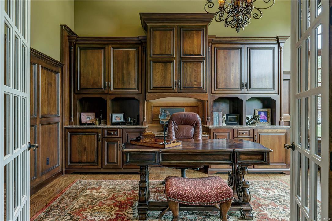 Town & Country Manor - Residential