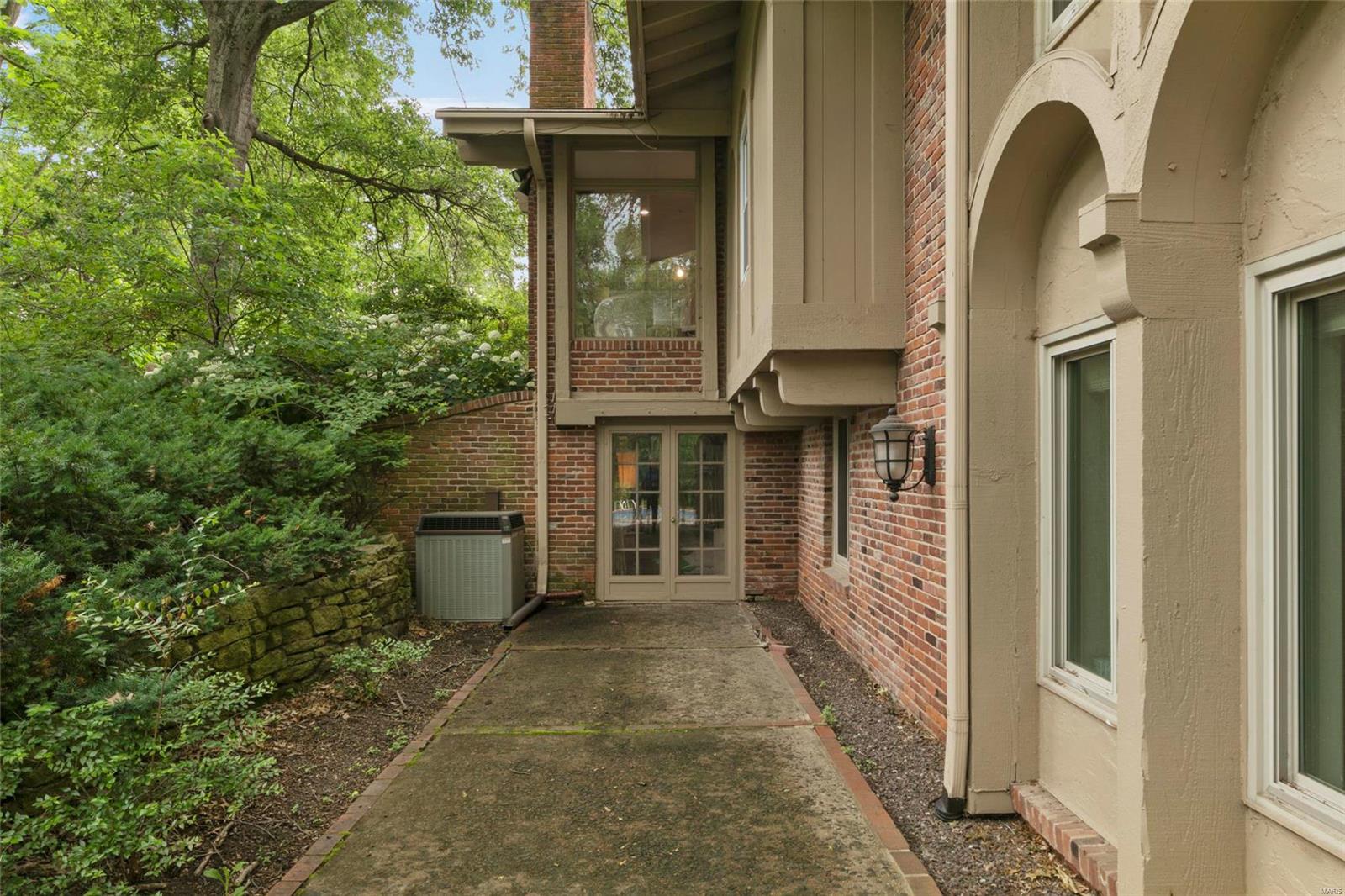 Upper Log Cabin Lts 1 & 2 Resub - Residential