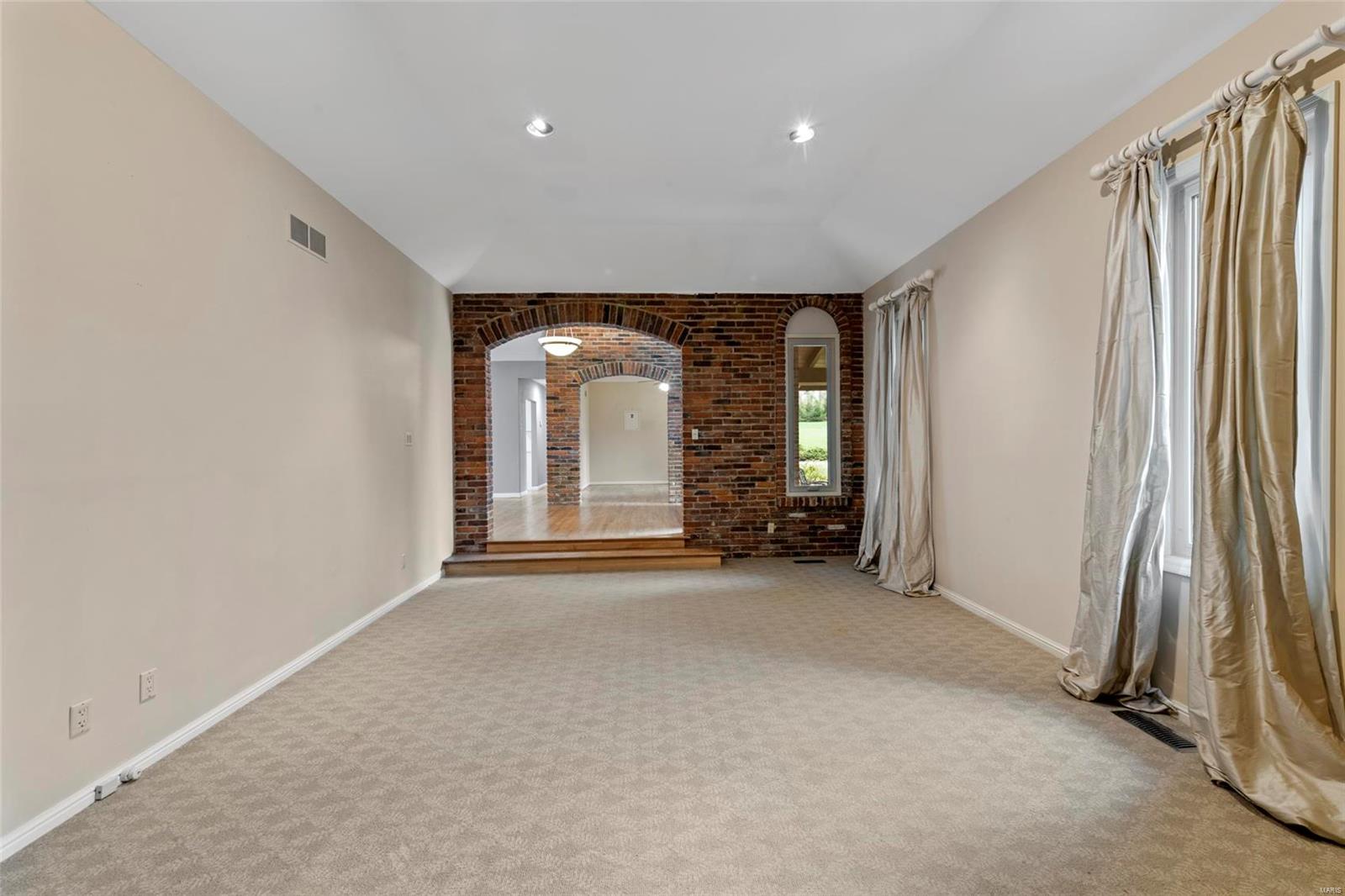 Upper Log Cabin Lts 1 & 2 Resub - Residential