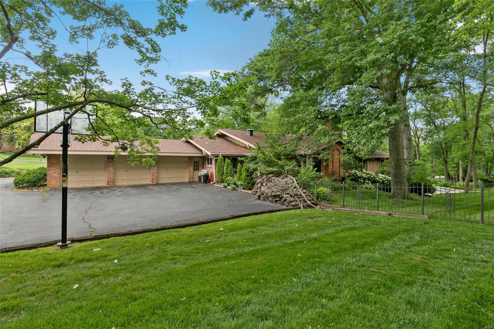 Upper Log Cabin Lts 1 & 2 Resub - Residential