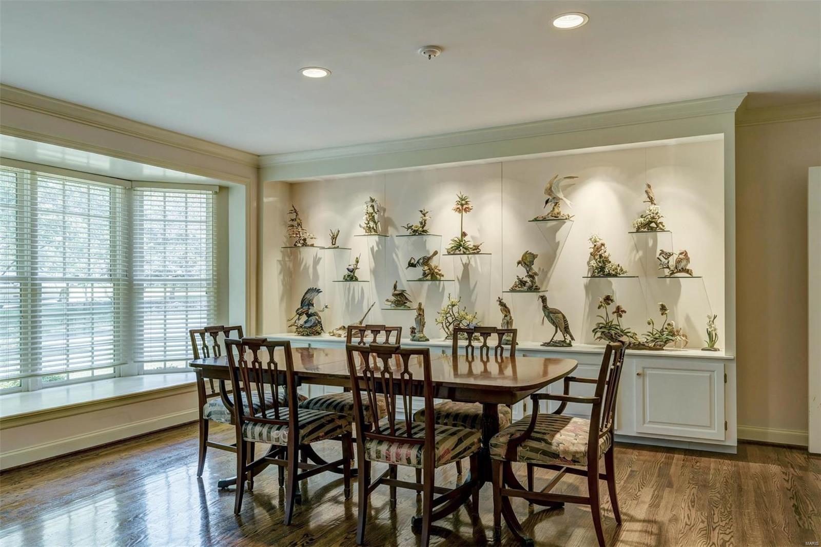 Ladue Manor - Residential