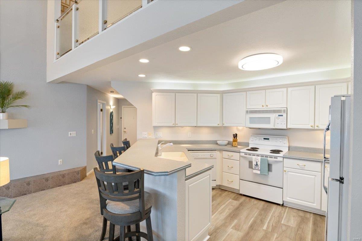 Summer Ridge Condominiums - Residential