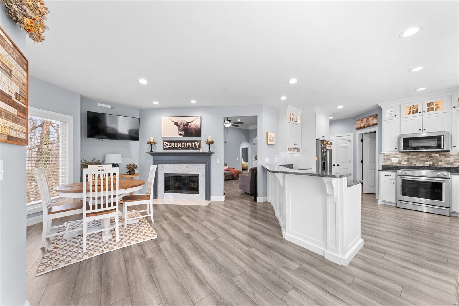 2733 Fairway Oaks Drive