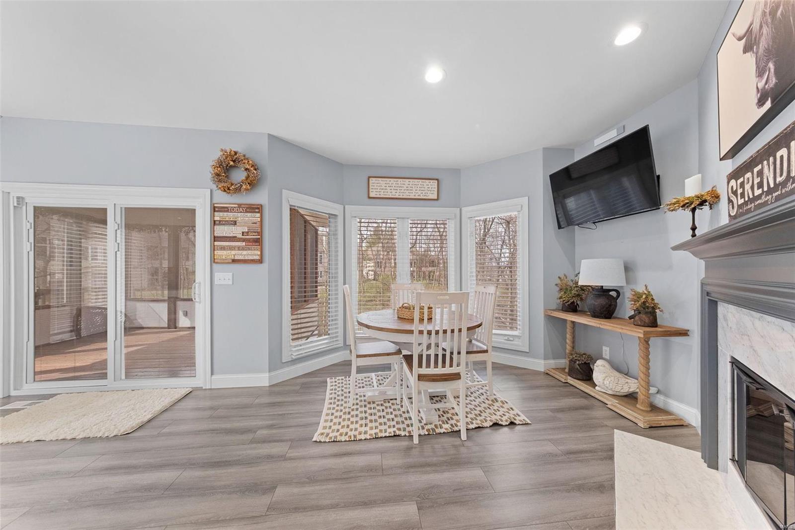 2733 Fairway Oaks Drive