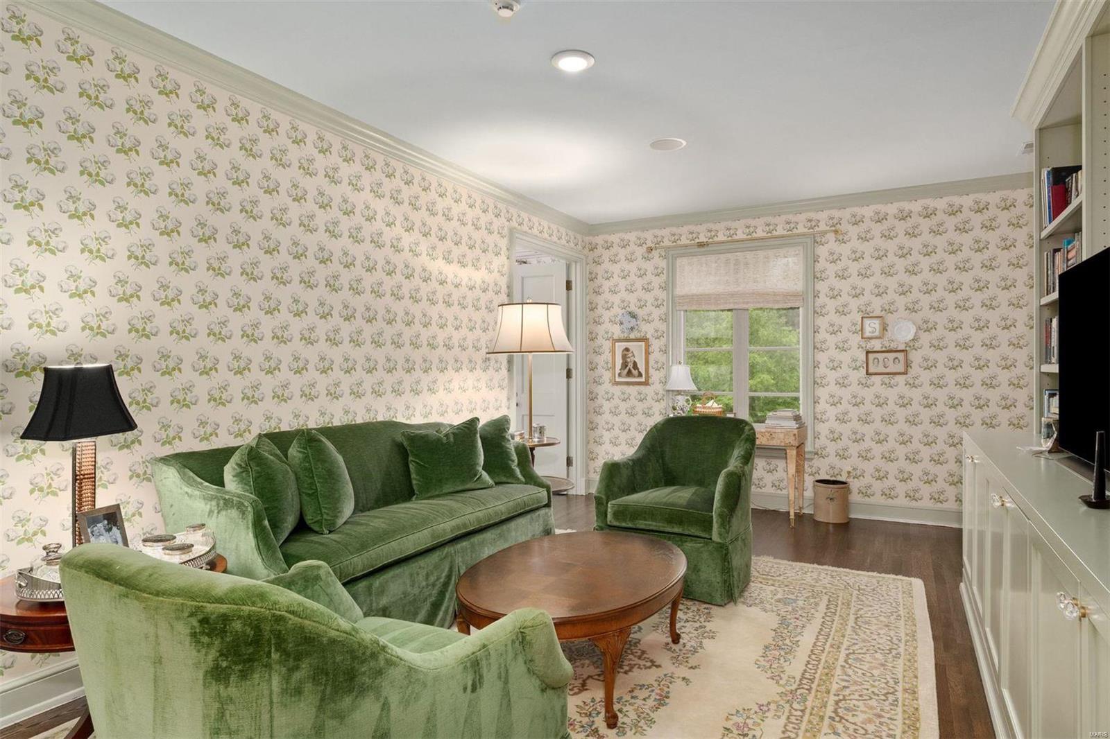 Warson Corner - Residential