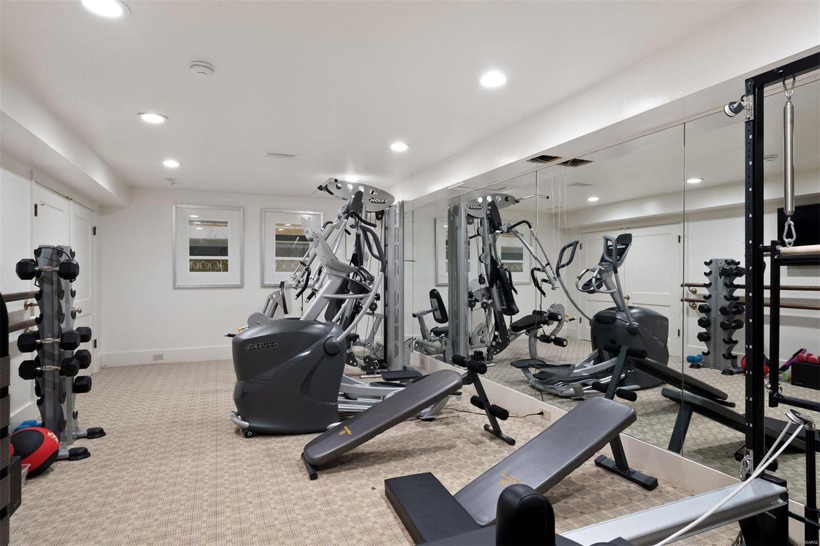 Warson Corner - Residential