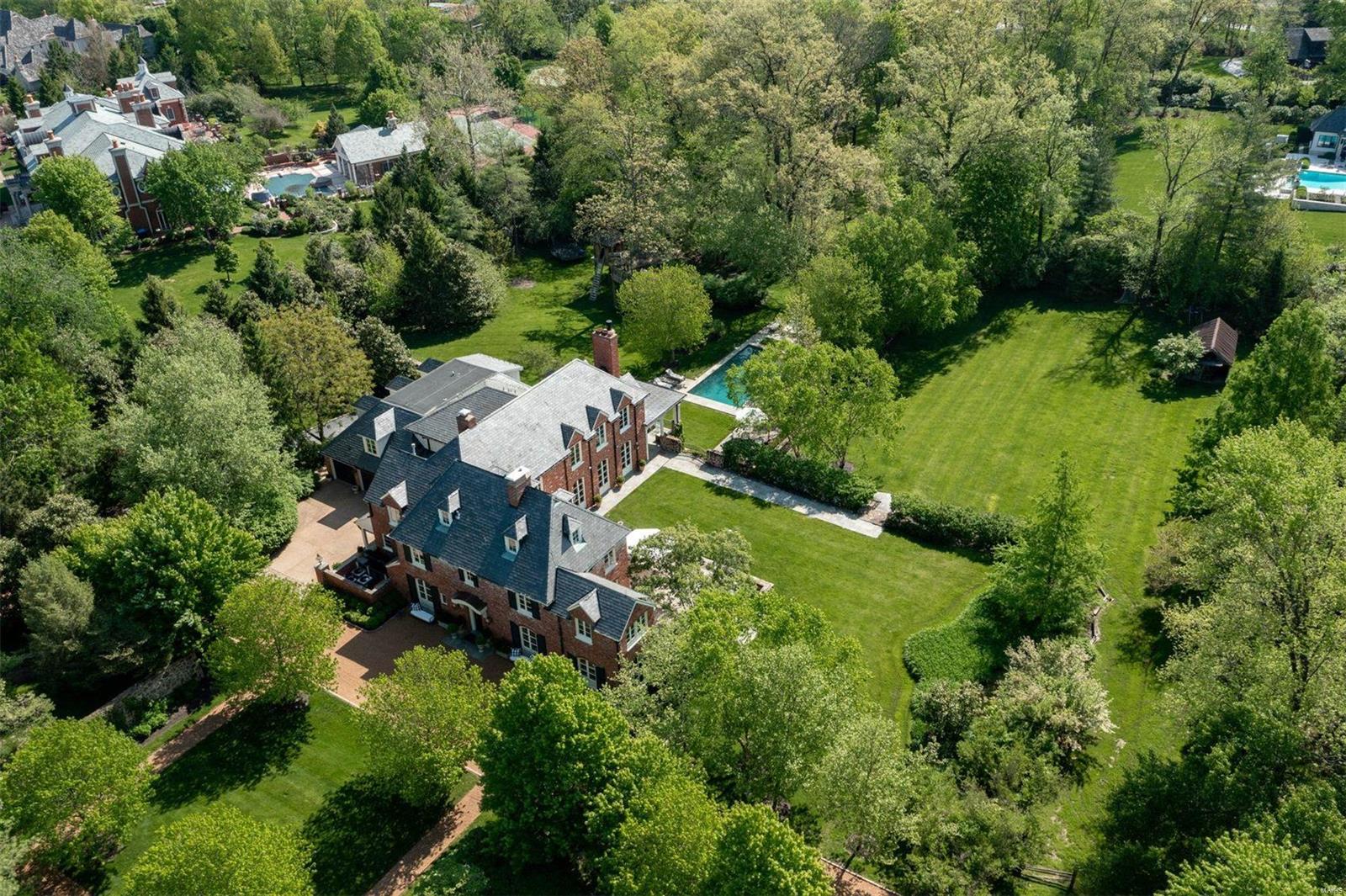 Warson Corner - Residential