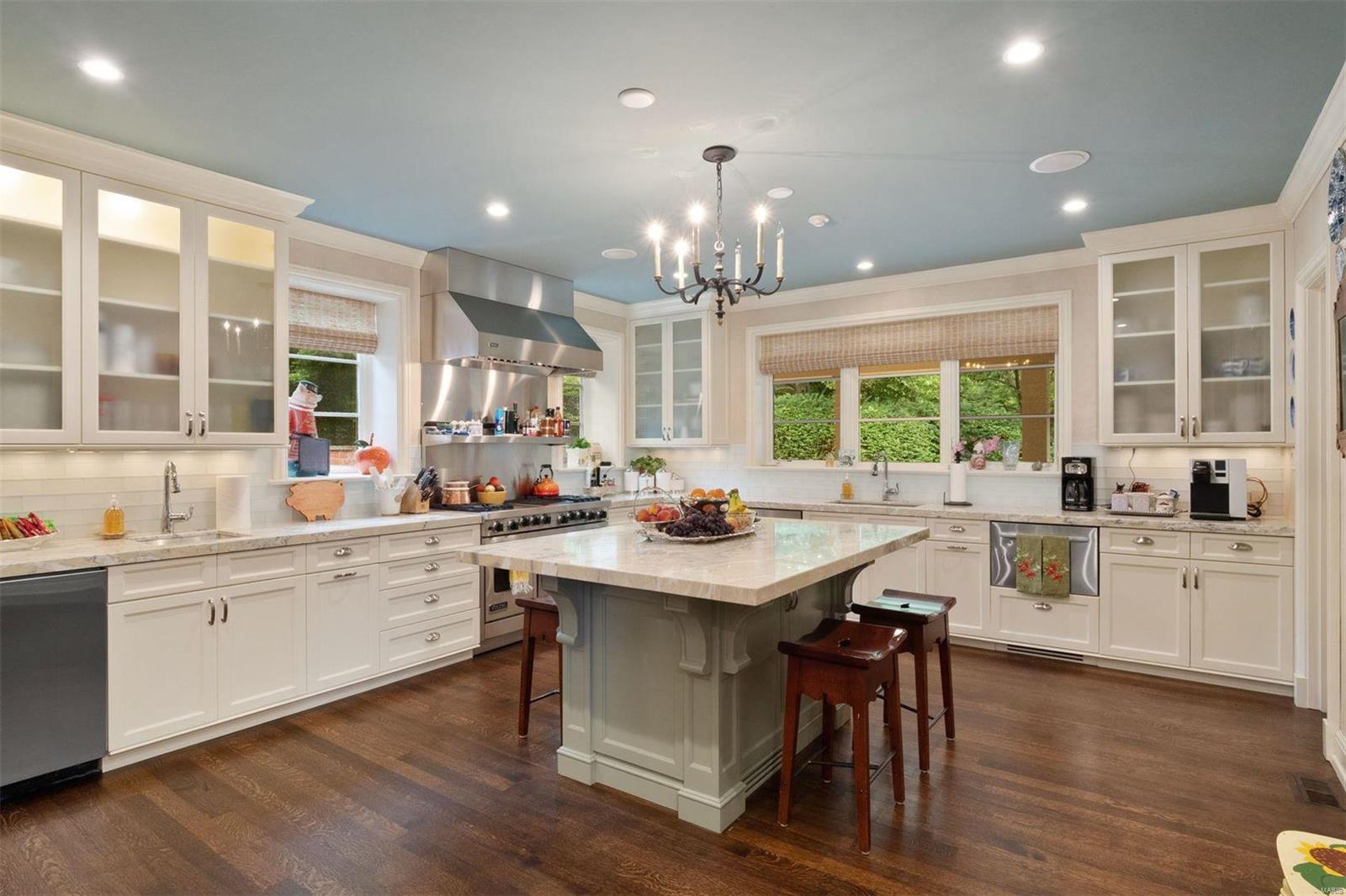 Warson Corner - Residential