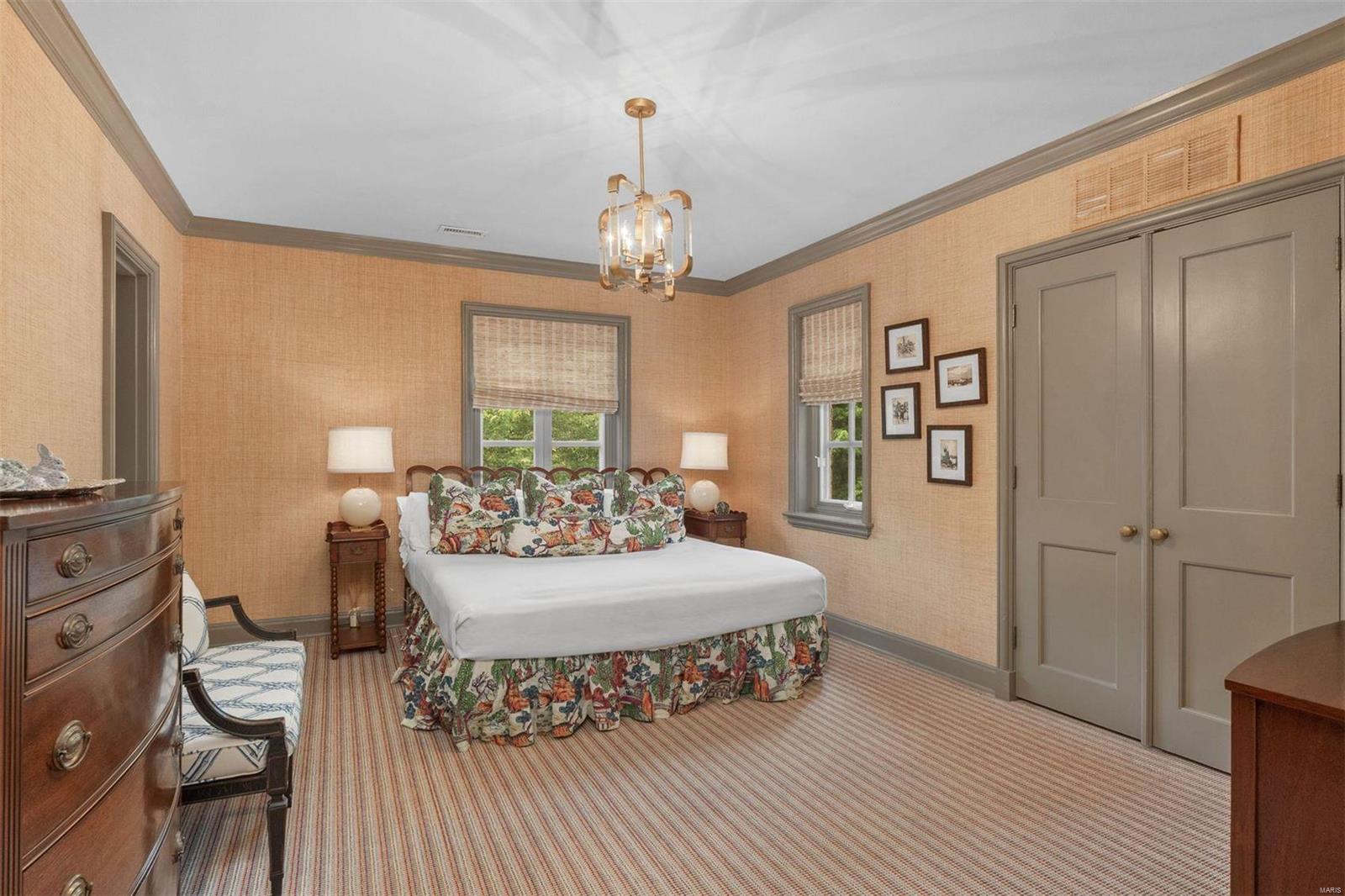 Warson Corner - Residential