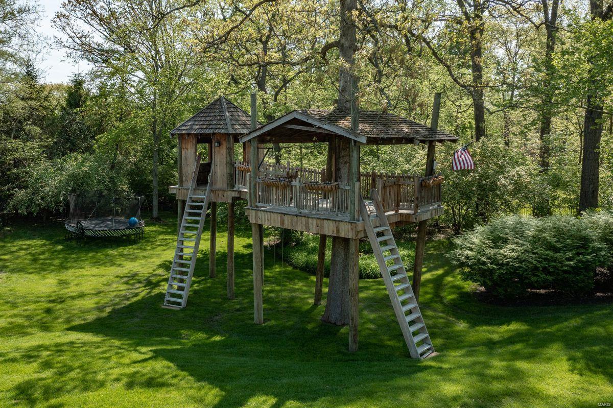 Warson Corner - Residential