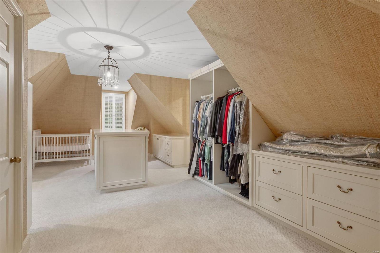 Warson Corner - Residential