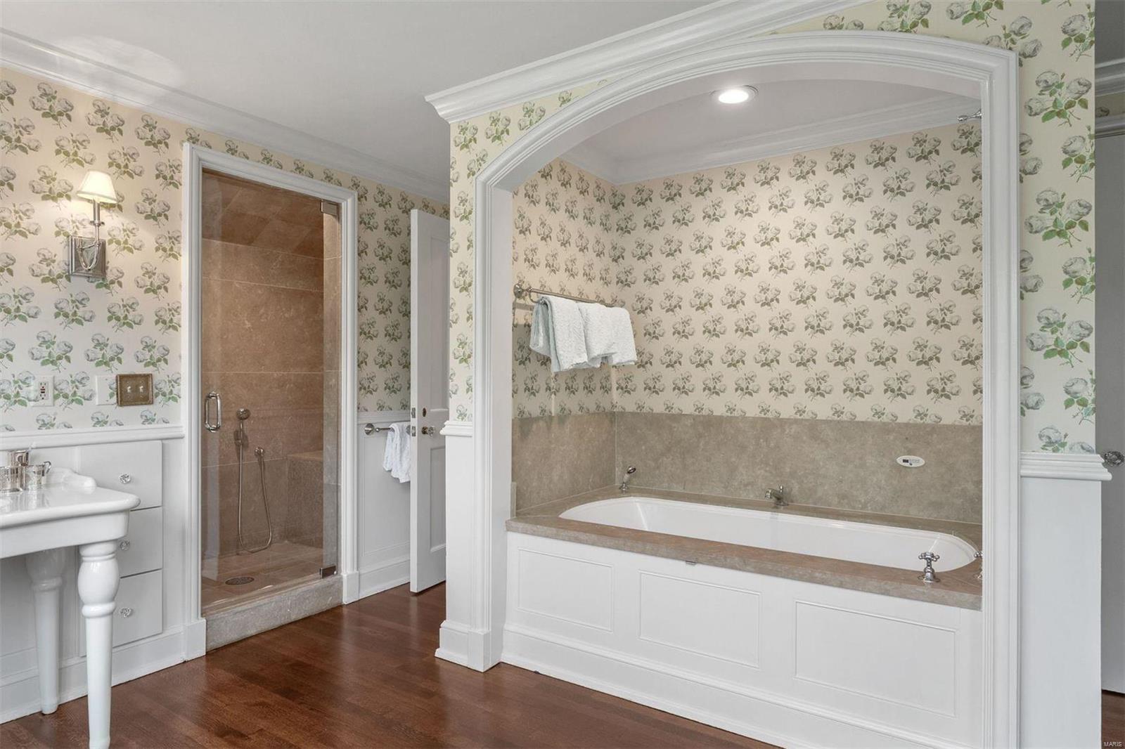 Warson Corner - Residential