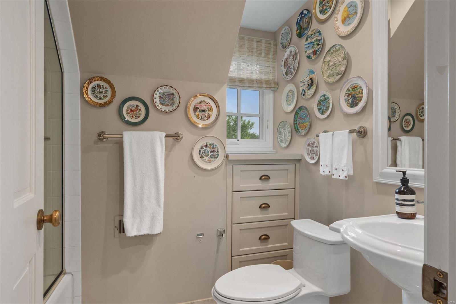 Warson Corner - Residential