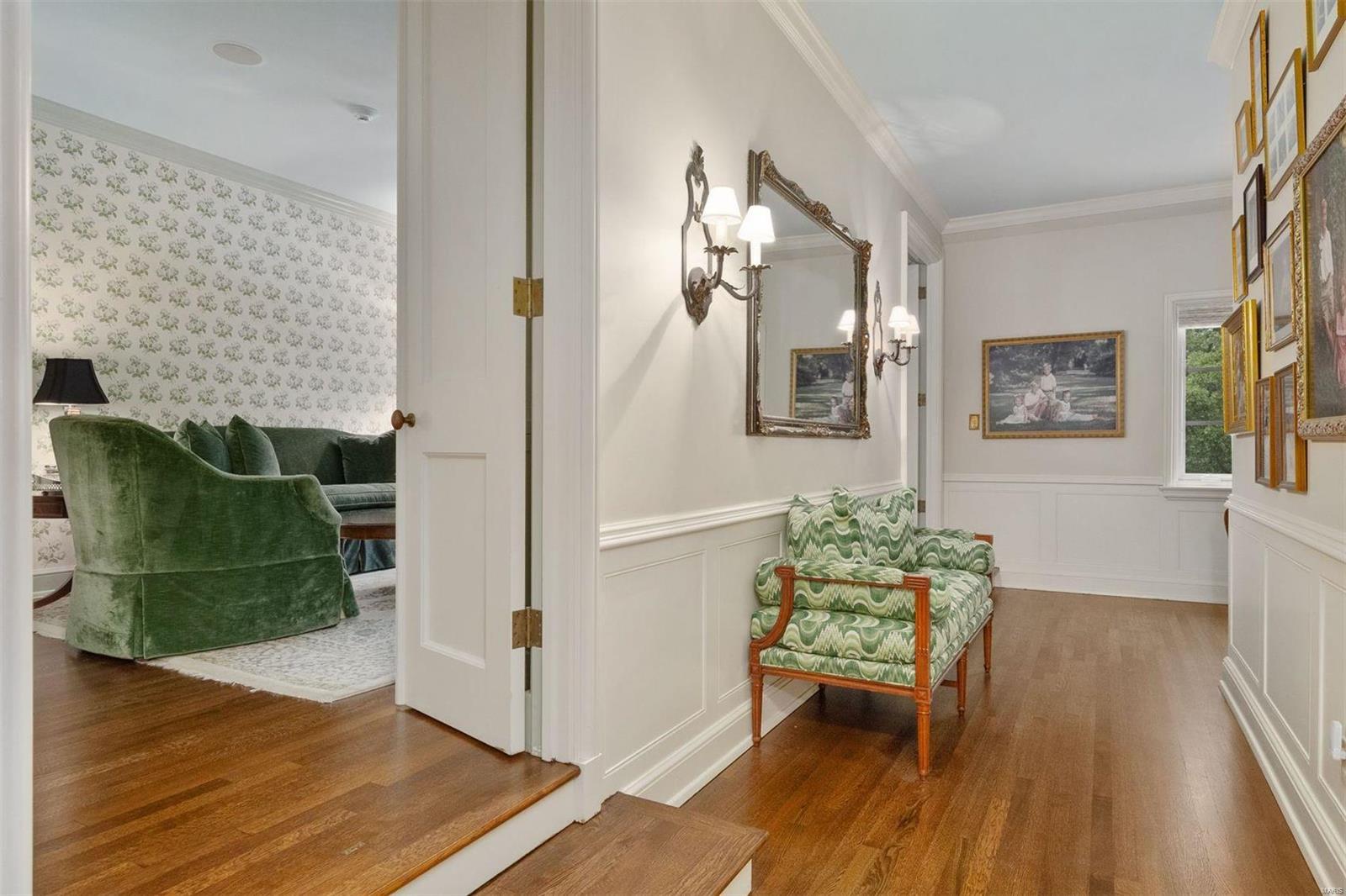 Warson Corner - Residential