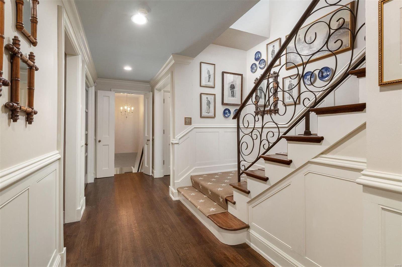 Warson Corner - Residential