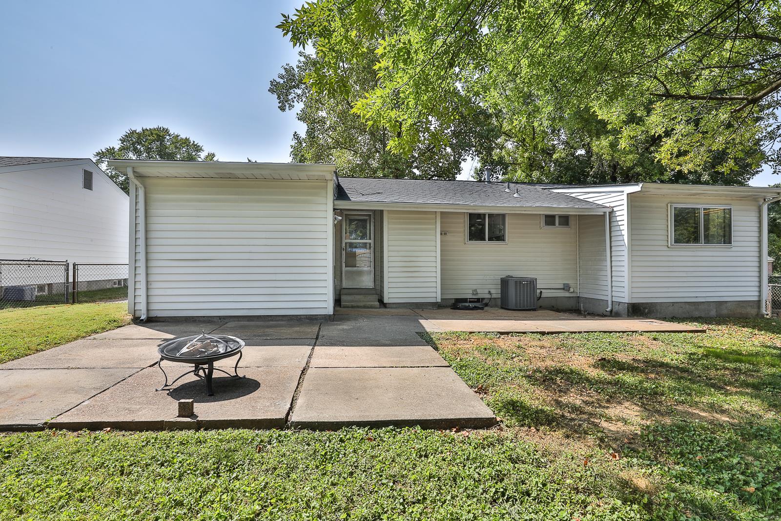 St Chas Hills #3 - Residential