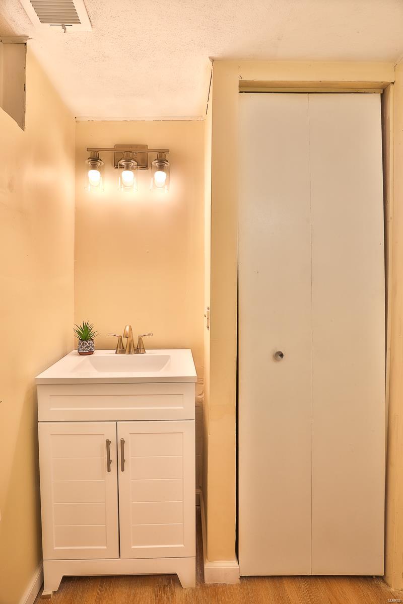 St Chas Hills #3 - Residential