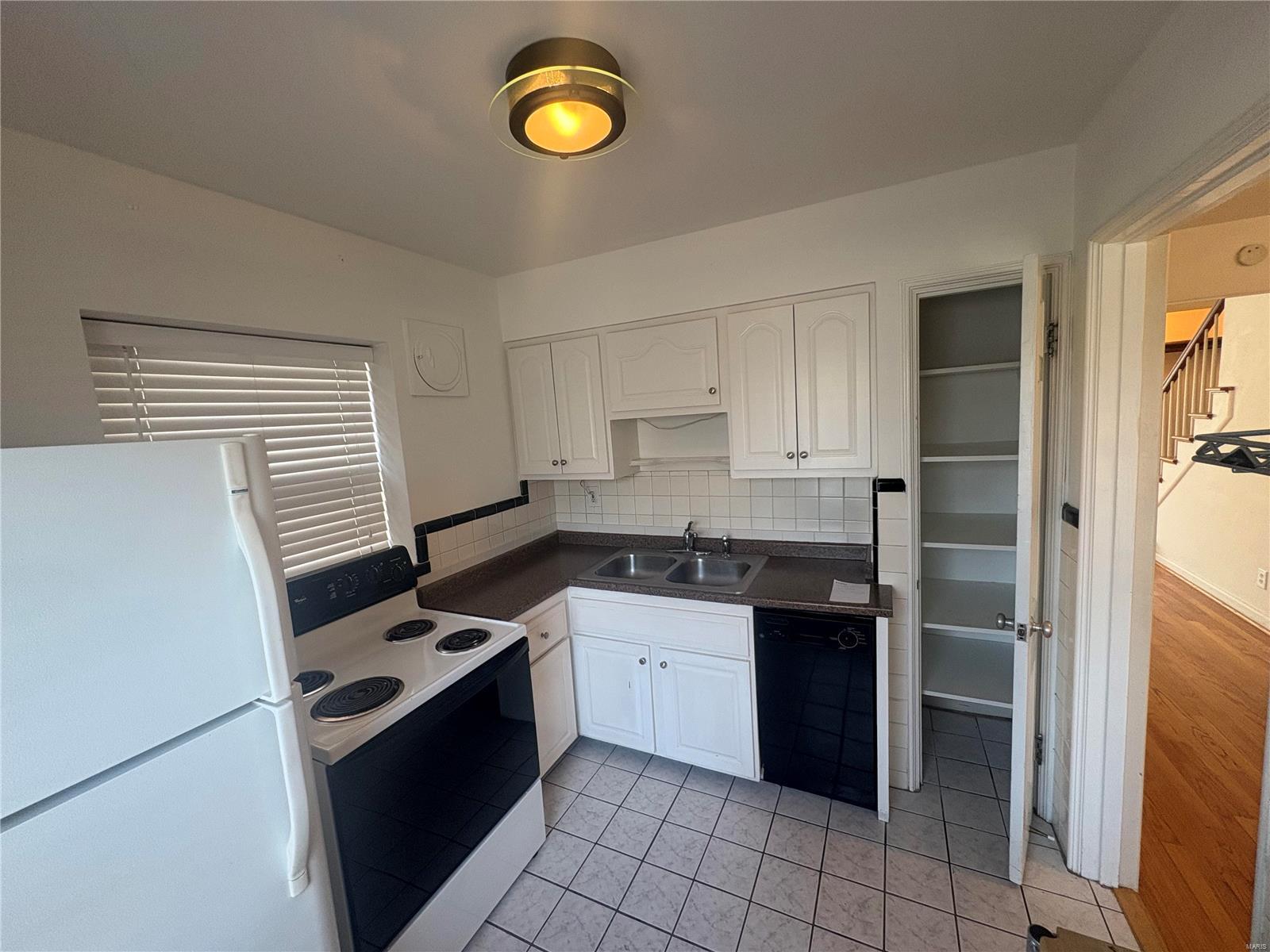 St Louis, Missouri 63109, United States, ,Residential,Active,90402