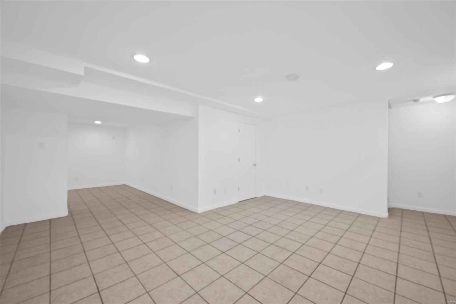 Vlgs At Bainbridge Edenshire - Residential Lease