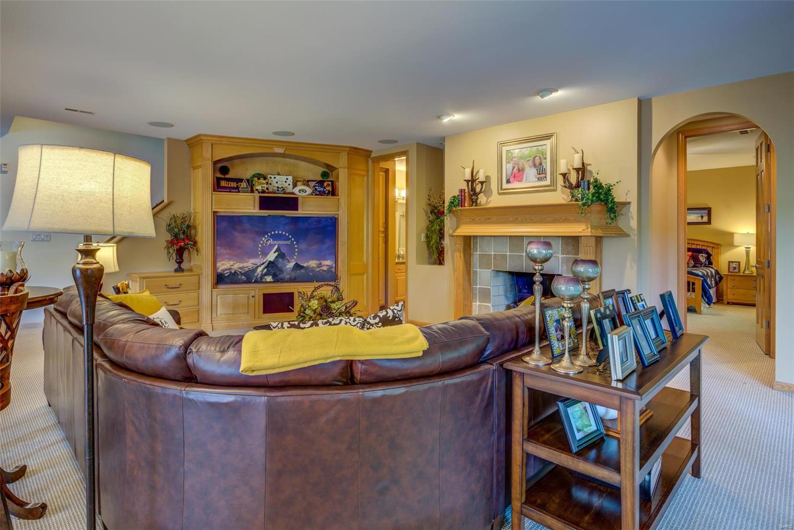 Kingspointe 2b - Residential