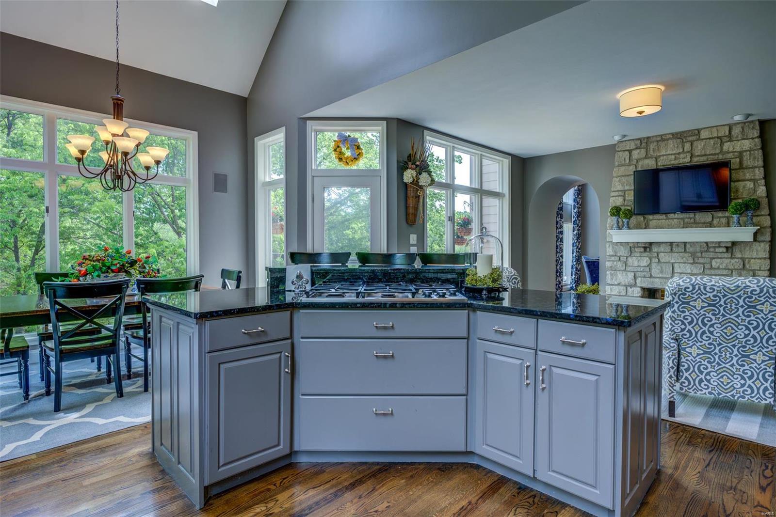 Kingspointe 2b - Residential