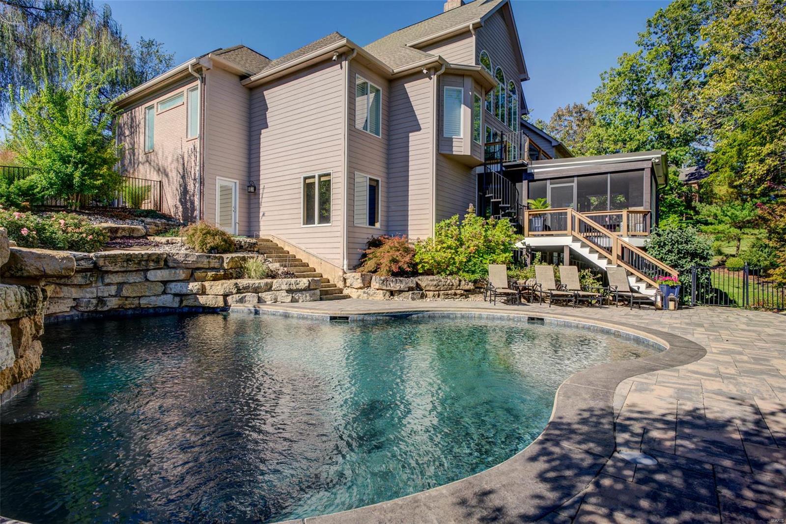 Kingspointe 2b - Residential