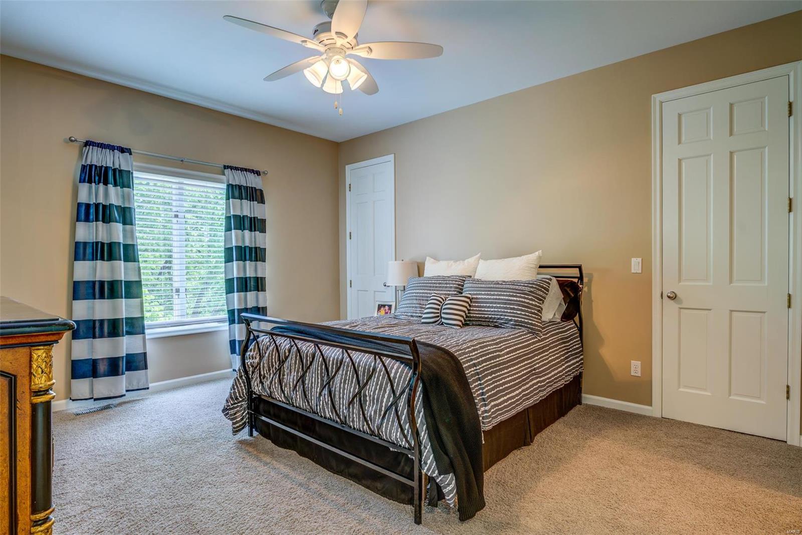 Kingspointe 2b - Residential