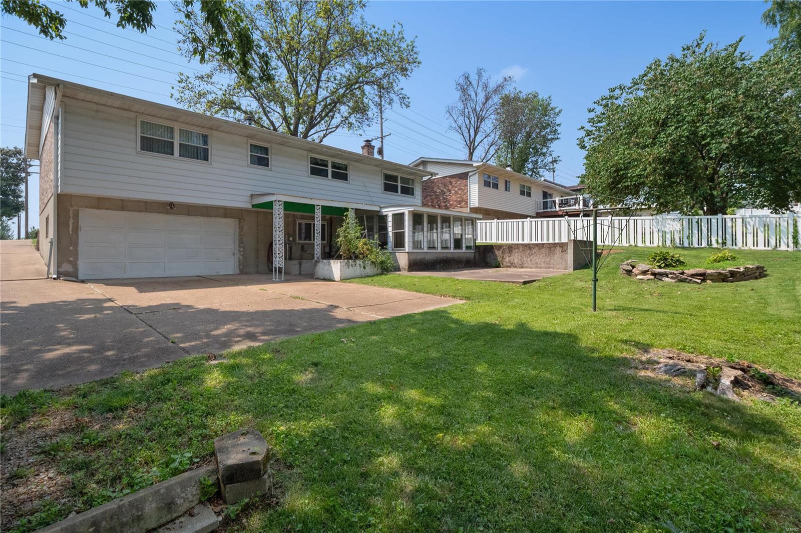 Foxboro Meadows - Residential