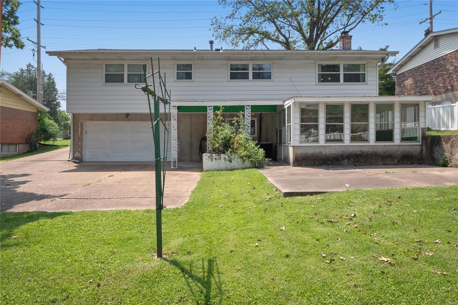 Foxboro Meadows - Residential