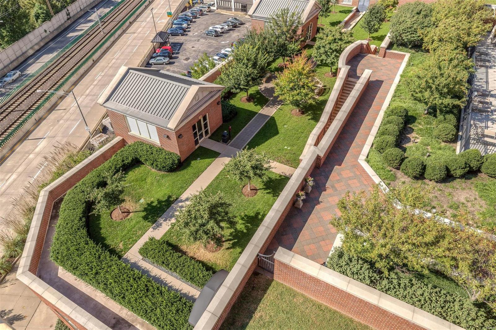 Plaza In Clayton Condo - Residential