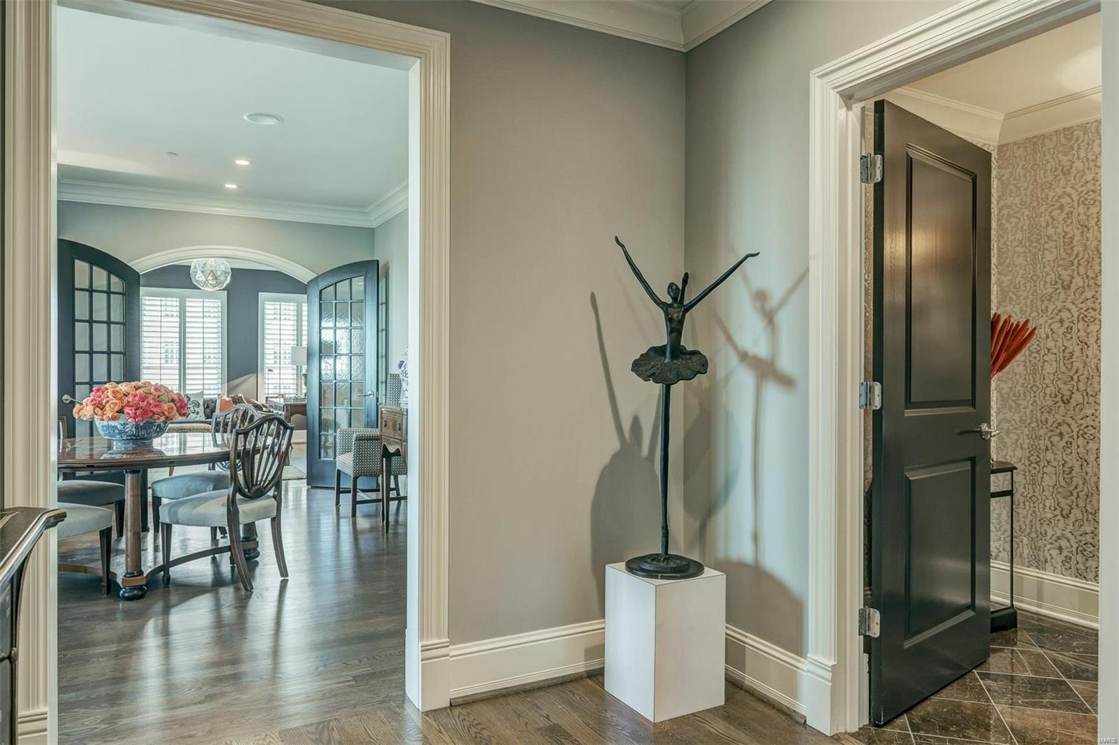 Plaza In Clayton Condo - Residential