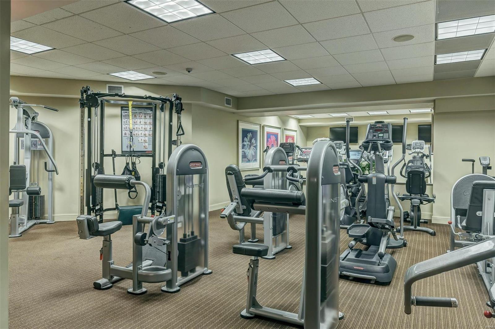 Plaza In Clayton Condo - Residential