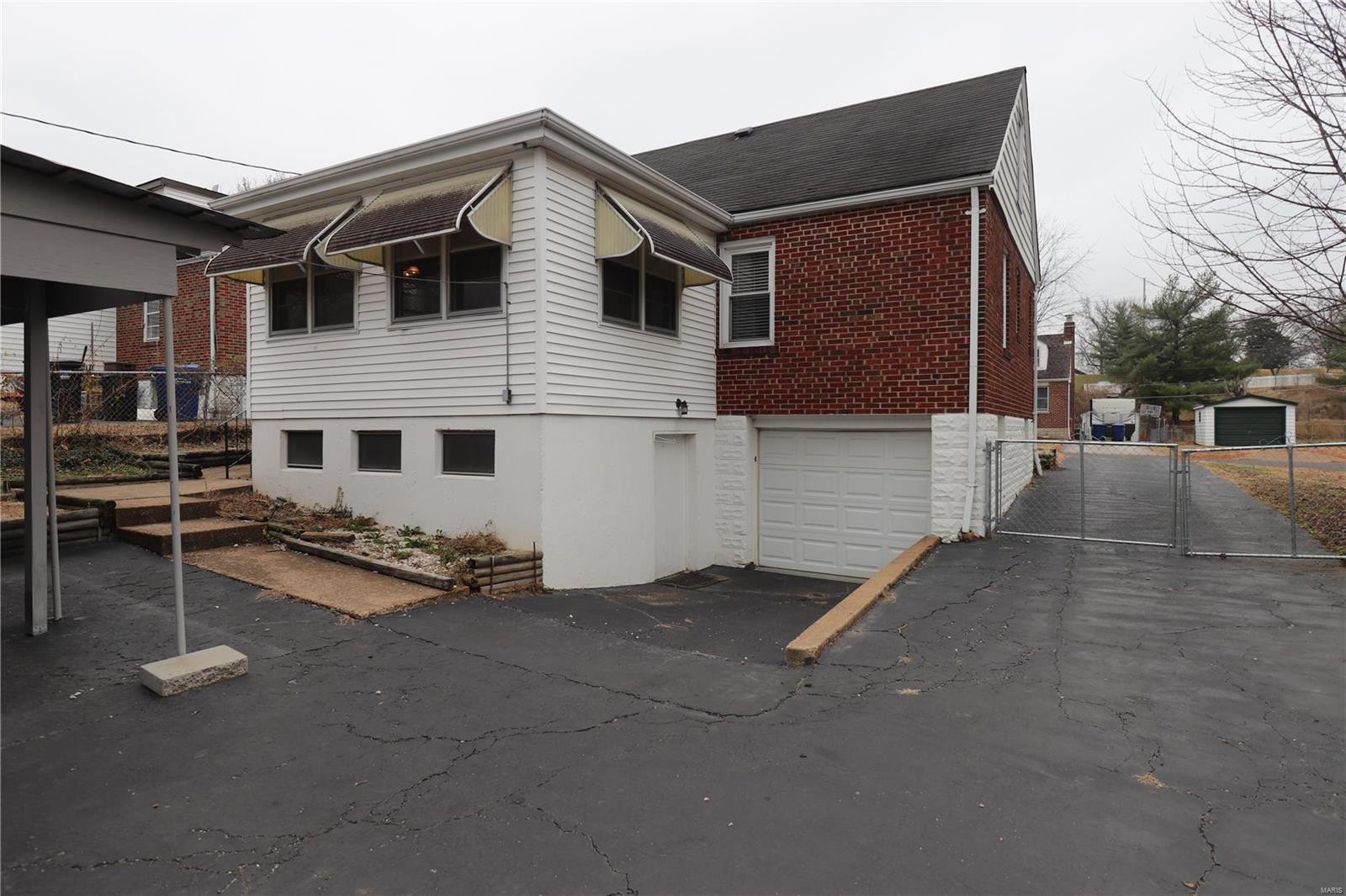 MONTICELLO LOT 9 BLOCK 2 - Residential