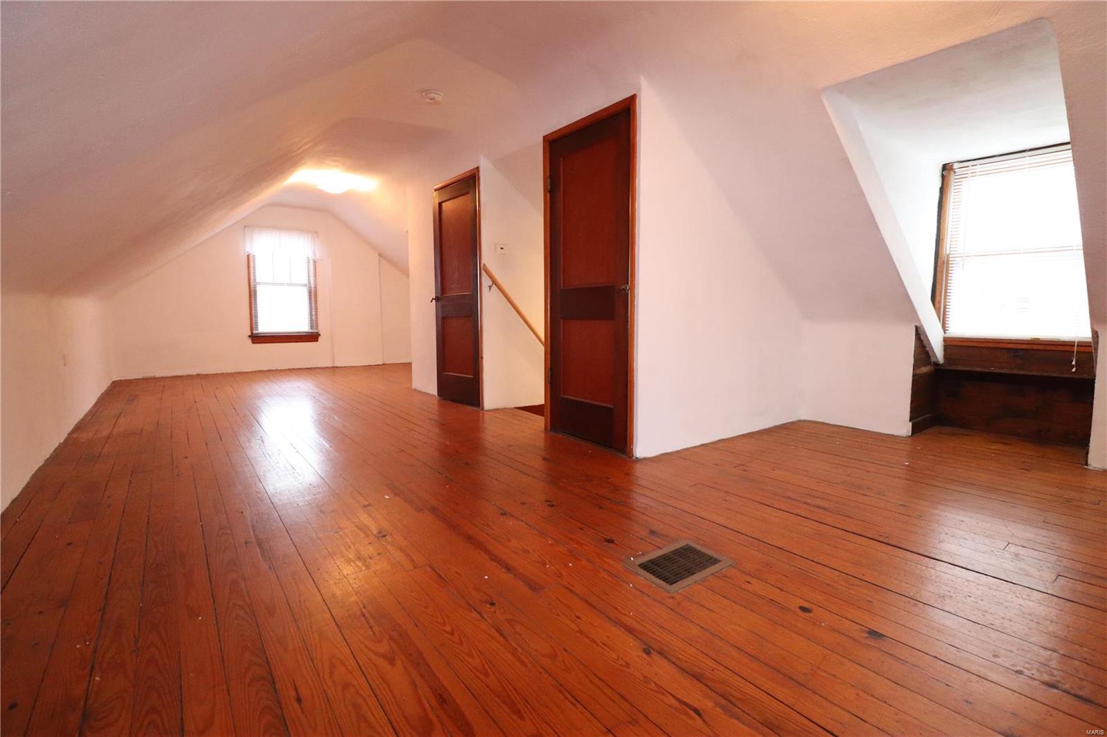 MONTICELLO LOT 9 BLOCK 2 - Residential