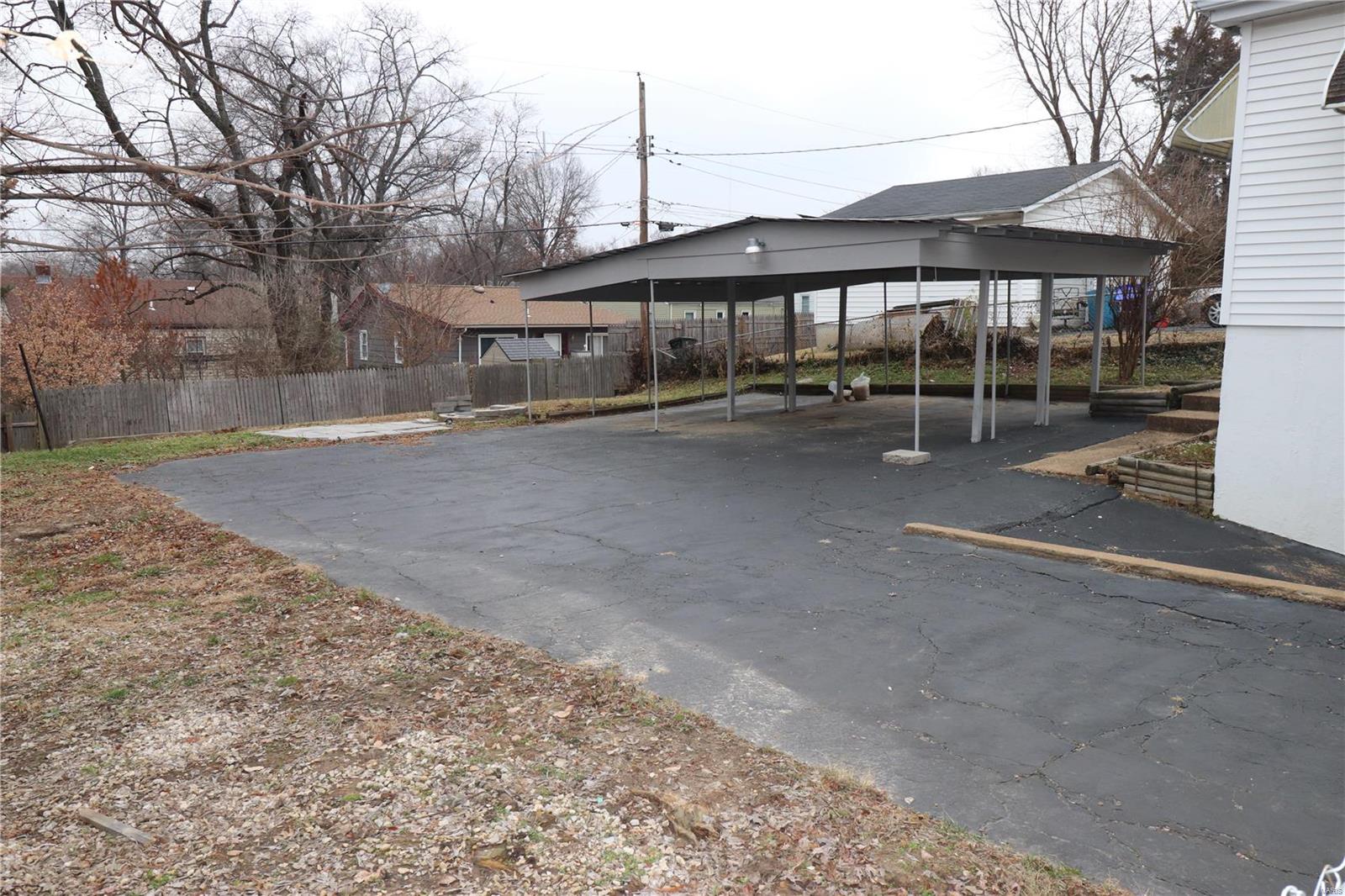 MONTICELLO LOT 9 BLOCK 2 - Residential