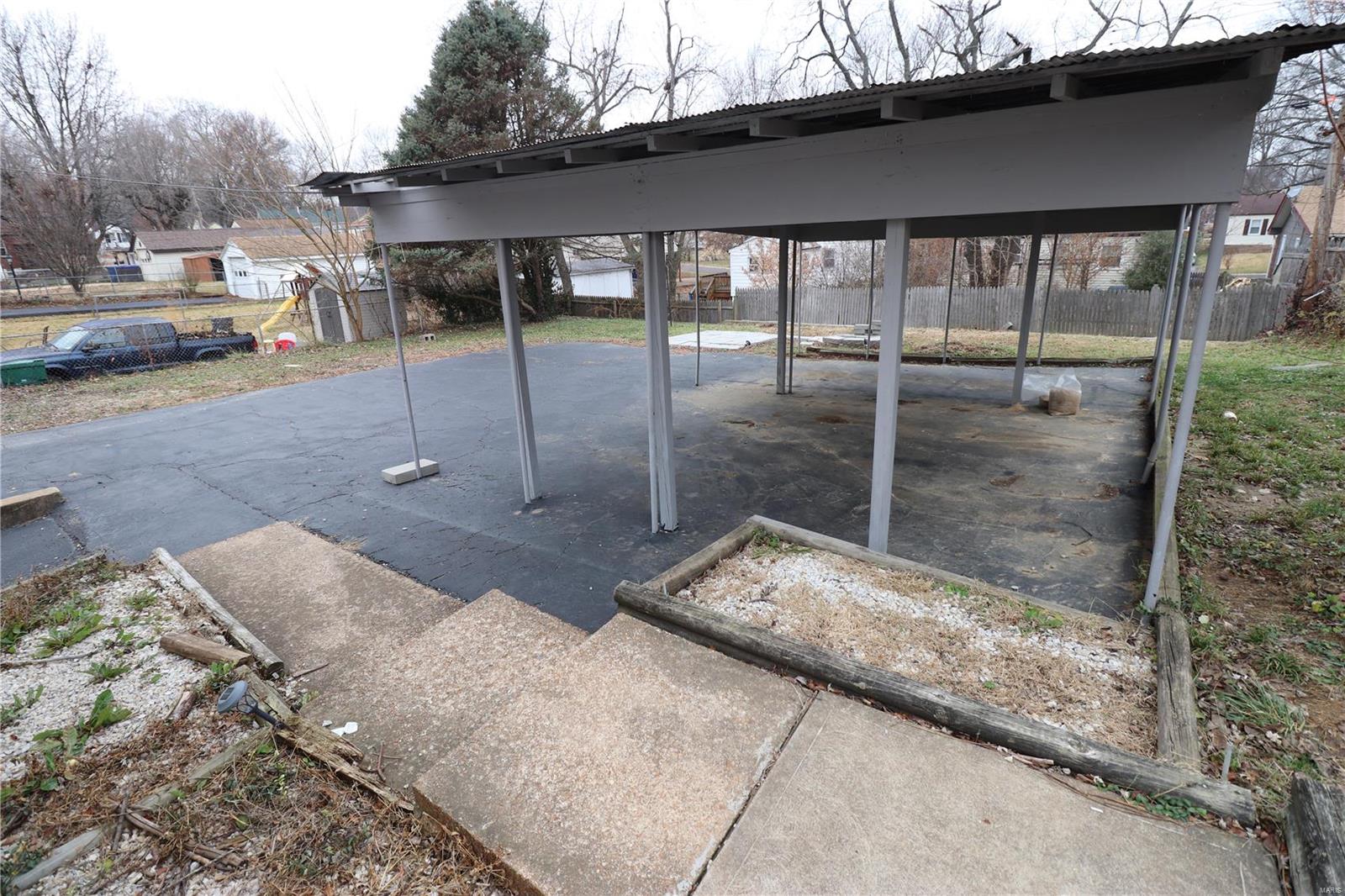 MONTICELLO LOT 9 BLOCK 2 - Residential