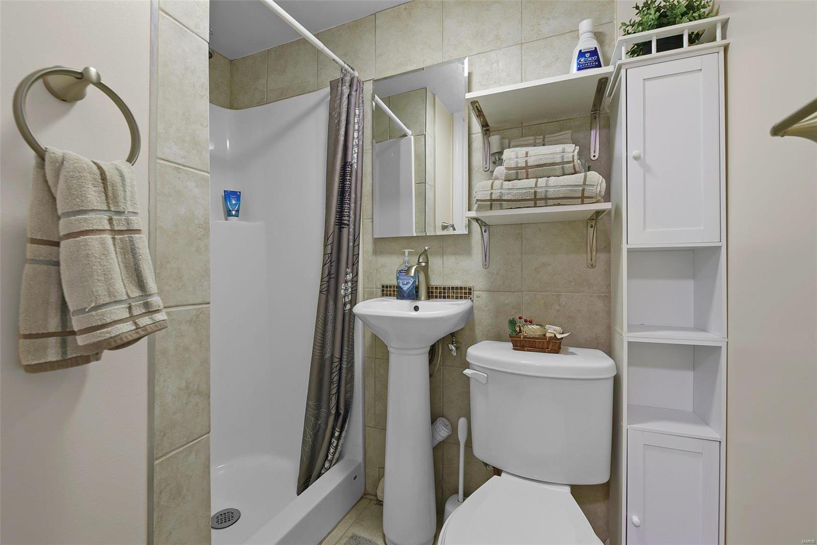 University Commons 02 - Residential