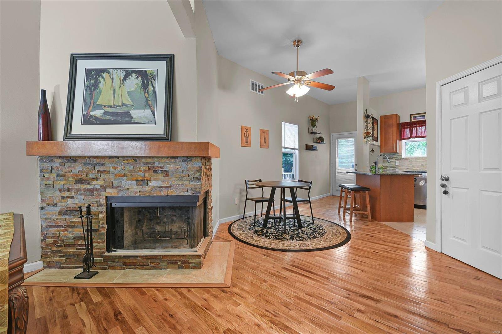 University Commons 02 - Residential