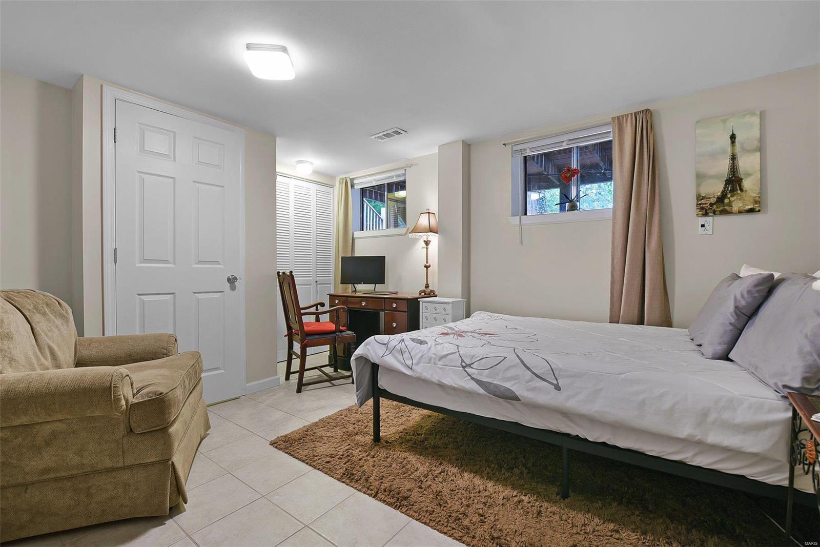 University Commons 02 - Residential