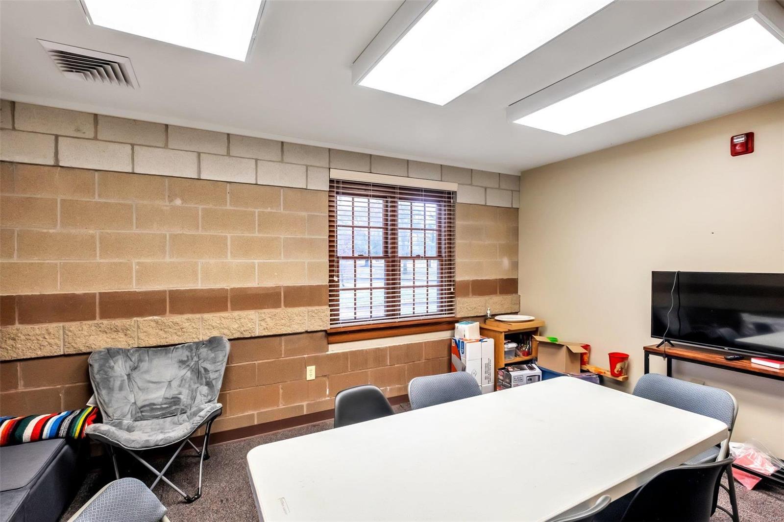 Crystal Spring - Commercial Sale