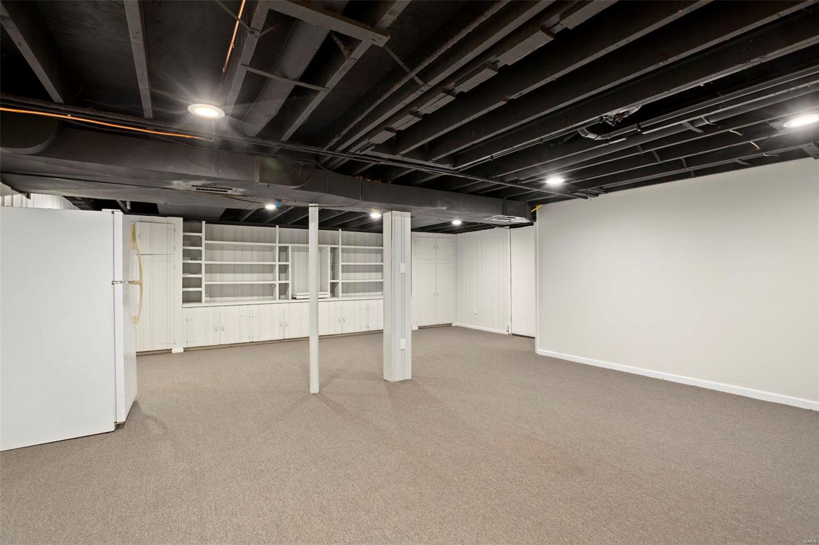 Tennyson Manor - Residential