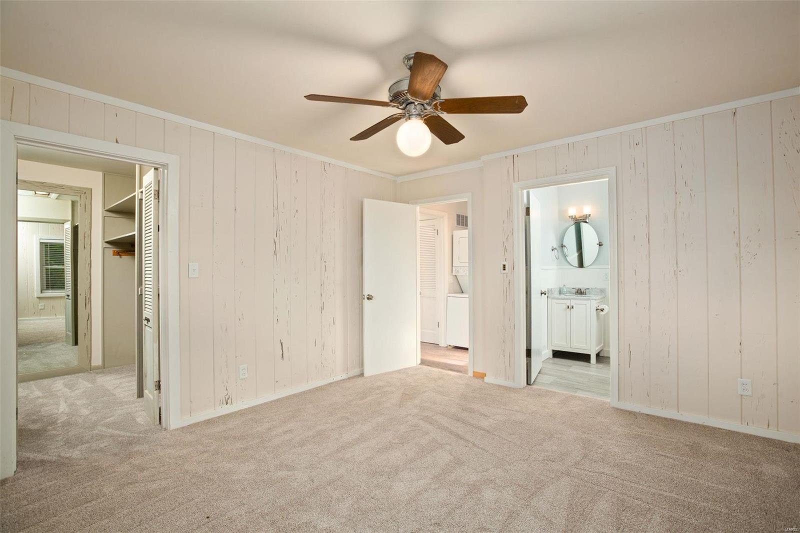 Tennyson Manor - Residential