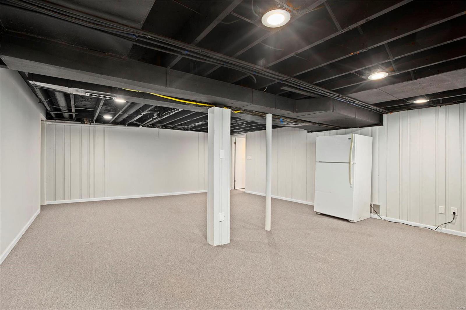 Tennyson Manor - Residential