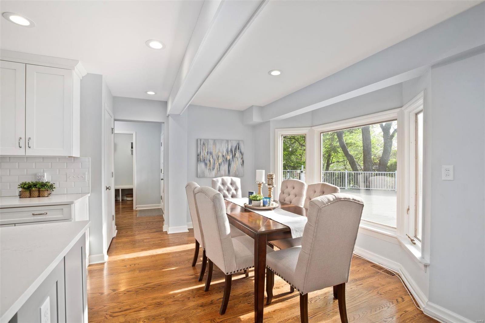 Tennyson Manor - Residential