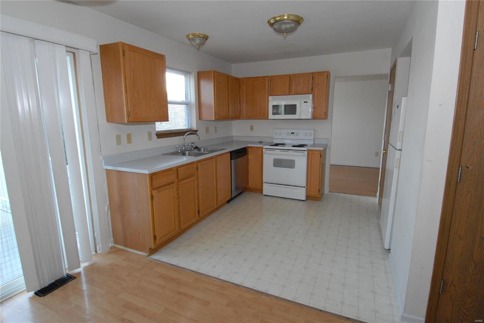 Oaks at Spring Meadow - Residential Lease
